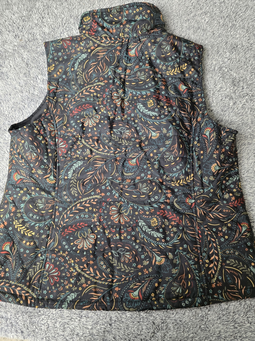 Christopher & Banks Black Paisley Quilted Vest Full Zip Pockets Womens L - Picture 2 of 6